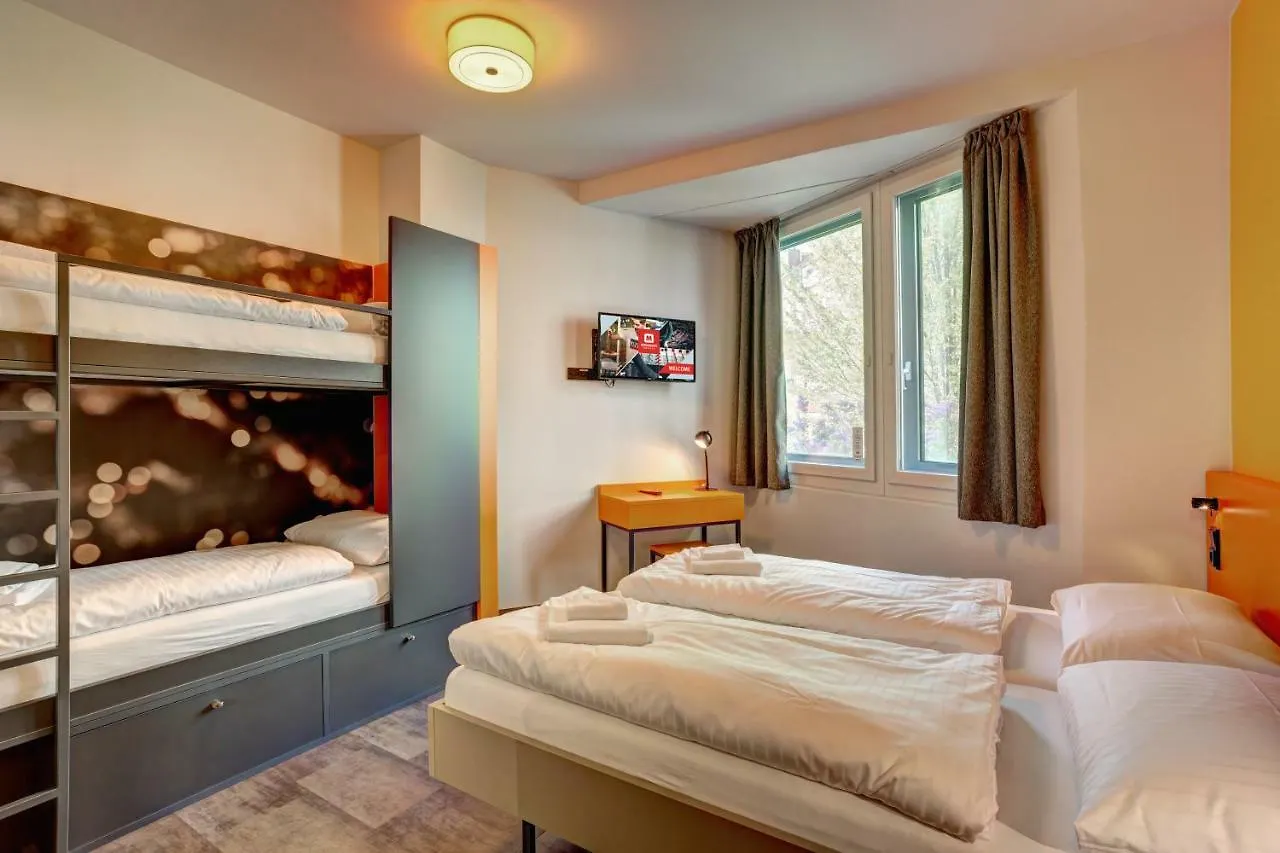 Meininger Hotel Muenchen Olympiapark 3*, מינכן