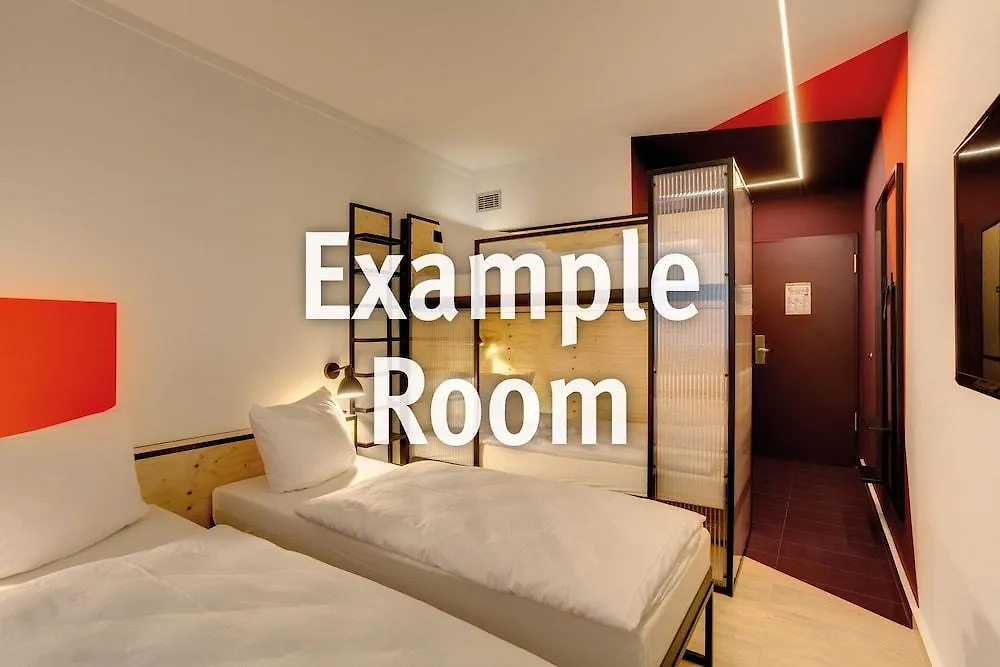 ***  Meininger Hotel Muenchen Olympiapark גרמניה