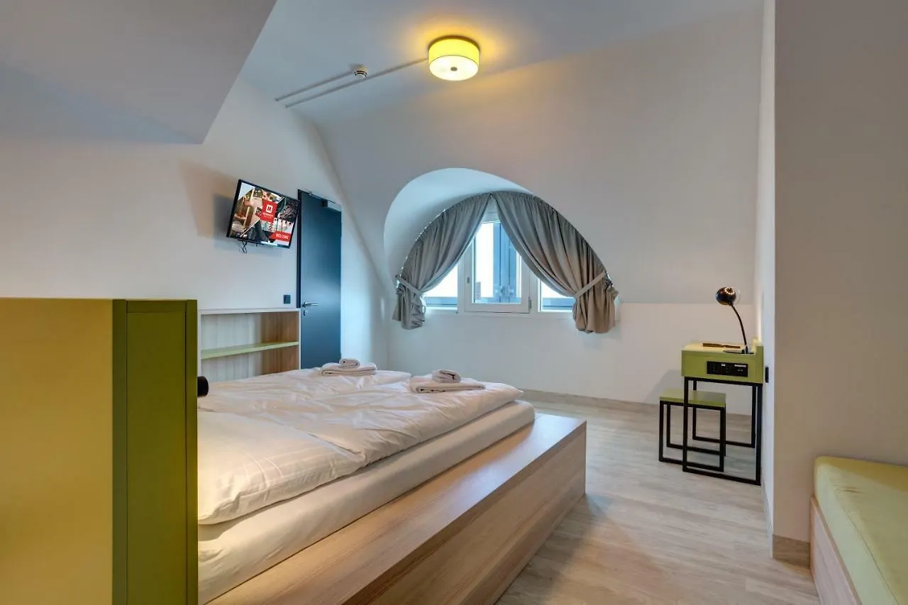 Meininger Hotel Muenchen Olympiapark  Munich