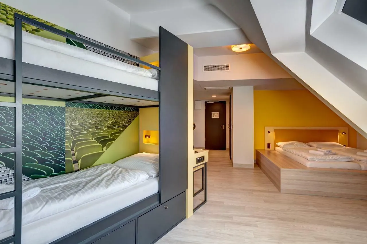Meininger Hotel Muenchen Olympiapark