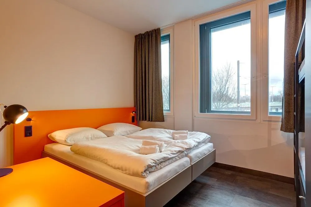 ***  MEININGER Hotel München Olympiapark Almanya